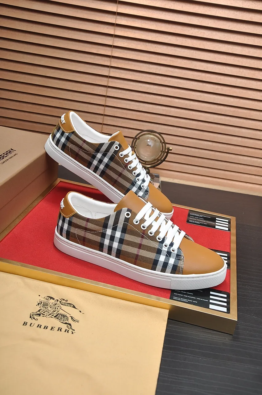 Men's shoes💰480💶[Burberry] (cowhide lining) classic low-top sneakers｜Imported cowhide with classic plaid fabric｜Cow leather lining｜Original outsole｜Fine workmanship and comfortable to wear Size: 38-44 (customized at 45)